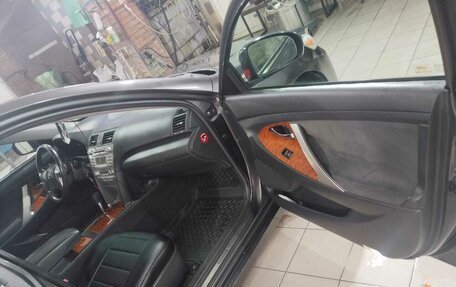 Toyota Camry, 2010 год, 1 320 000 рублей, 4 фотография