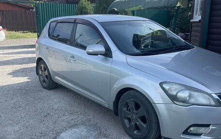 KIA cee'd I рестайлинг, 2011 год, 840 000 рублей, 2 фотография