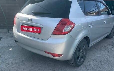 KIA cee'd I рестайлинг, 2011 год, 840 000 рублей, 4 фотография