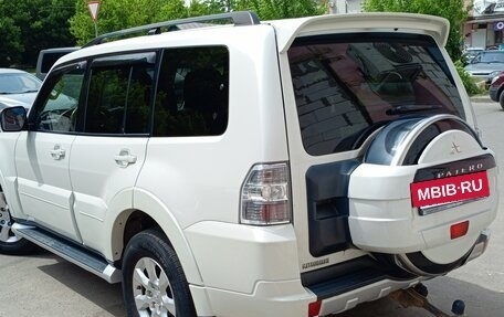 Mitsubishi Pajero IV, 2014 год, 2 200 000 рублей, 3 фотография