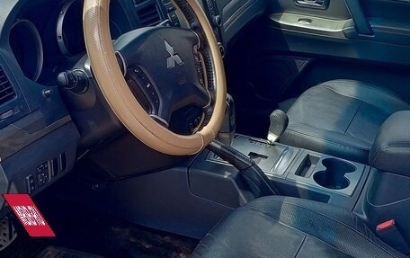 Mitsubishi Pajero IV, 2014 год, 2 200 000 рублей, 7 фотография