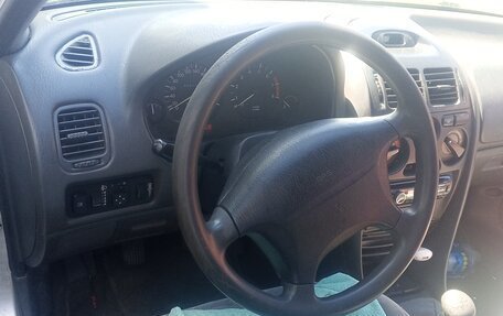 Mitsubishi Carisma I, 1996 год, 140 000 рублей, 7 фотография