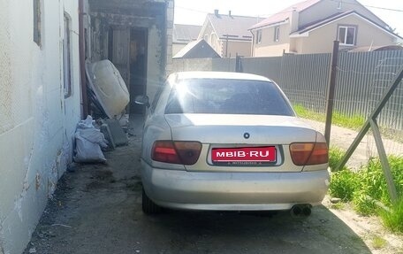 Mitsubishi Carisma I, 1996 год, 140 000 рублей, 3 фотография