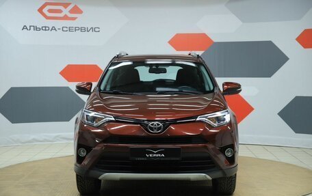 Toyota RAV4, 2019 год, 2 390 000 рублей, 2 фотография