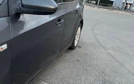 Chevrolet Cruze II, 2010 год, 538 000 рублей, 2 фотография