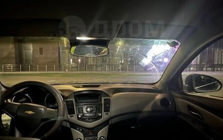 Chevrolet Cruze II, 2010 год, 538 000 рублей, 5 фотография