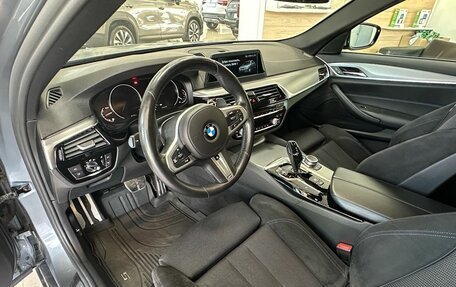 BMW 5 серия, 2018 год, 3 650 000 рублей, 10 фотография