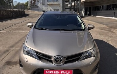 Toyota Auris II, 2013 год, 1 550 000 рублей, 1 фотография