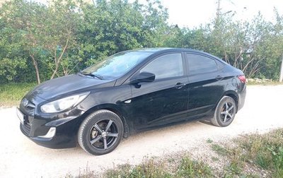 Hyundai Solaris II рестайлинг, 2012 год, 590 000 рублей, 1 фотография