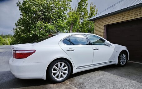 Lexus LS IV, 2008 год, 1 980 000 рублей, 2 фотография