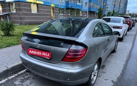 Mercedes-Benz C-Класс, 2002 год, 395 000 рублей, 2 фотография
