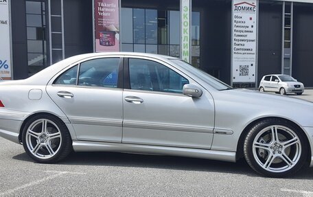 Mercedes-Benz C-Класс, 2005 год, 990 000 рублей, 3 фотография
