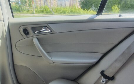 Mercedes-Benz C-Класс, 2005 год, 990 000 рублей, 30 фотография