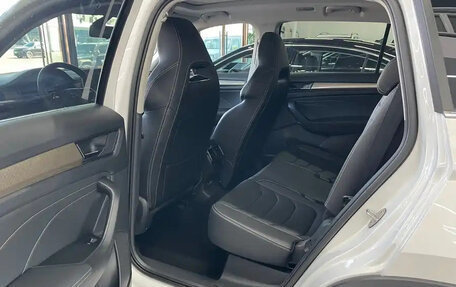 Skoda Kodiaq I, 2022 год, 2 000 000 рублей, 9 фотография