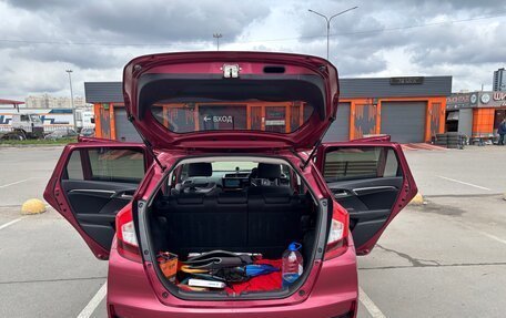 Honda Fit III, 2018 год, 1 200 000 рублей, 4 фотография