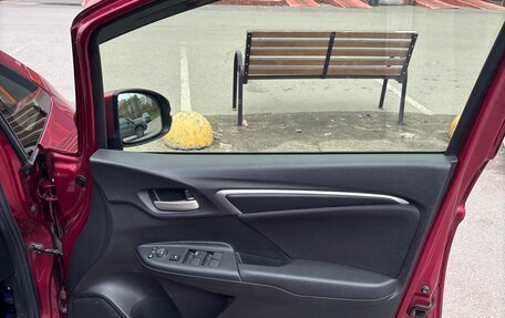Honda Fit III, 2018 год, 1 200 000 рублей, 7 фотография