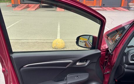 Honda Fit III, 2018 год, 1 200 000 рублей, 8 фотография
