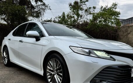 Toyota Camry, 2019 год, 3 000 000 рублей, 6 фотография