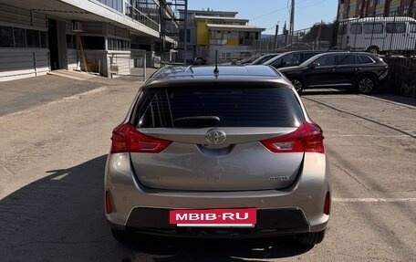Toyota Auris II, 2013 год, 1 550 000 рублей, 4 фотография