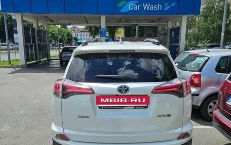 Toyota RAV4, 2017 год, 2 050 000 рублей, 3 фотография