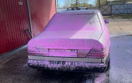 Mercedes-Benz E-Класс, 1992 год, 500 000 рублей, 8 фотография