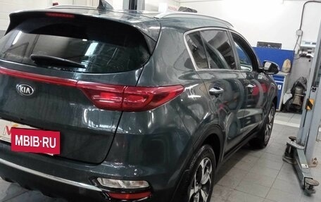 KIA Sportage IV рестайлинг, 2020 год, 2 250 000 рублей, 3 фотография