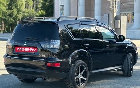 Mitsubishi Outlander III рестайлинг 3, 2011 год, 1 235 000 рублей, 4 фотография