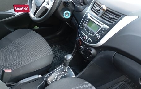 Hyundai Solaris II рестайлинг, 2012 год, 590 000 рублей, 5 фотография