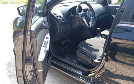 Hyundai Solaris II рестайлинг, 2012 год, 590 000 рублей, 13 фотография