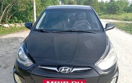 Hyundai Solaris II рестайлинг, 2012 год, 590 000 рублей, 4 фотография
