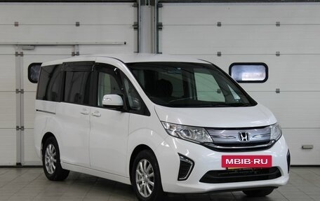 Honda Stepwgn IV, 2015 год, 1 760 000 рублей, 3 фотография
