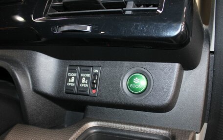 Honda Stepwgn IV, 2015 год, 1 760 000 рублей, 12 фотография