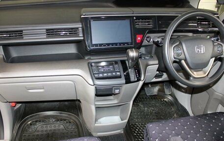 Honda Stepwgn IV, 2015 год, 1 760 000 рублей, 20 фотография