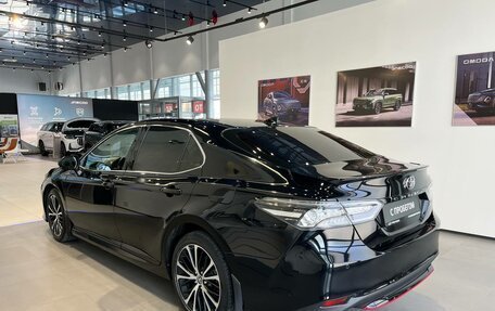 Toyota Camry, 2020 год, 2 750 000 рублей, 6 фотография
