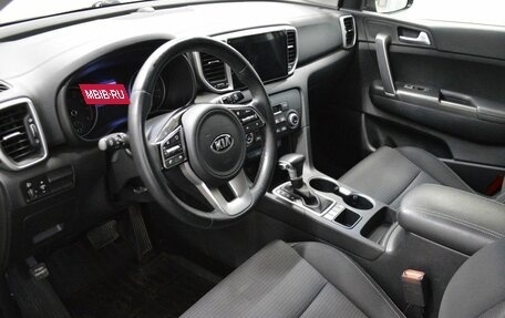 KIA Sportage IV рестайлинг, 2020 год, 2 315 000 рублей, 10 фотография