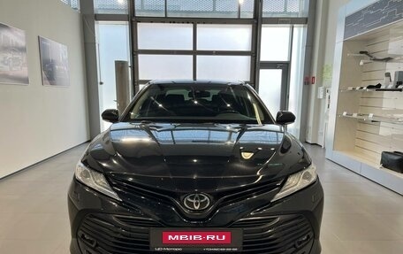 Toyota Camry, 2020 год, 2 750 000 рублей, 2 фотография