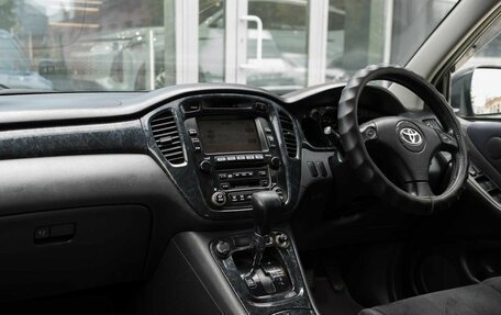 Toyota Kluger I, 2003 год, 1 200 000 рублей, 10 фотография