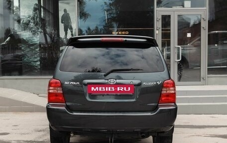 Toyota Kluger I, 2003 год, 1 200 000 рублей, 6 фотография