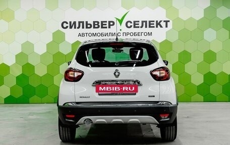 Renault Kaptur I рестайлинг, 2017 год, 1 600 000 рублей, 4 фотография