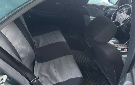 Mercedes-Benz E-Класс, 1995 год, 165 000 рублей, 4 фотография