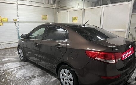 KIA Rio III рестайлинг, 2016 год, 980 000 рублей, 2 фотография