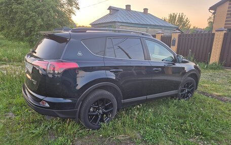 Toyota RAV4, 2019 год, 2 999 000 рублей, 4 фотография