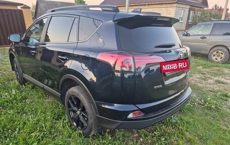 Toyota RAV4, 2019 год, 2 999 000 рублей, 5 фотография