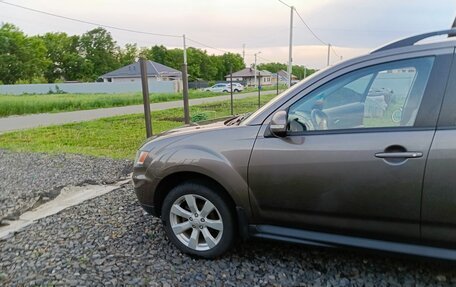 Mitsubishi Outlander III рестайлинг 3, 2012 год, 1 350 000 рублей, 3 фотография