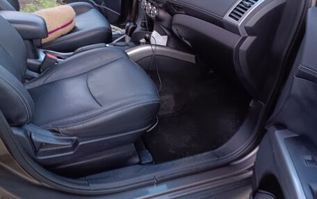 Mitsubishi Outlander III рестайлинг 3, 2012 год, 1 350 000 рублей, 9 фотография