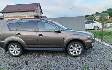 Mitsubishi Outlander III рестайлинг 3, 2012 год, 1 350 000 рублей, 12 фотография