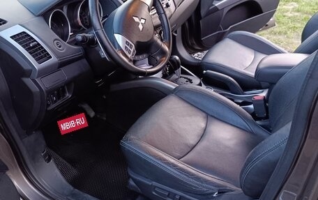 Mitsubishi Outlander III рестайлинг 3, 2012 год, 1 350 000 рублей, 19 фотография