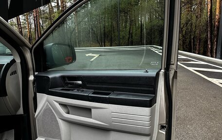 Dodge Caravan V, 2008 год, 799 000 рублей, 28 фотография