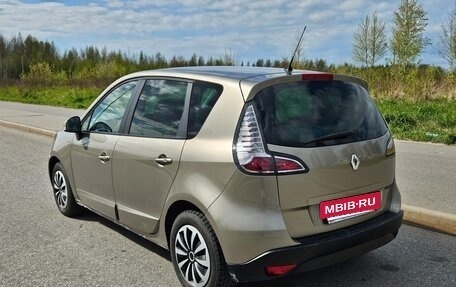 Renault Scenic III, 2012 год, 635 000 рублей, 2 фотография