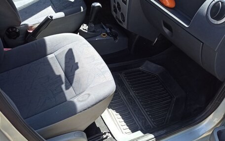 Renault Logan I, 2006 год, 345 000 рублей, 10 фотография